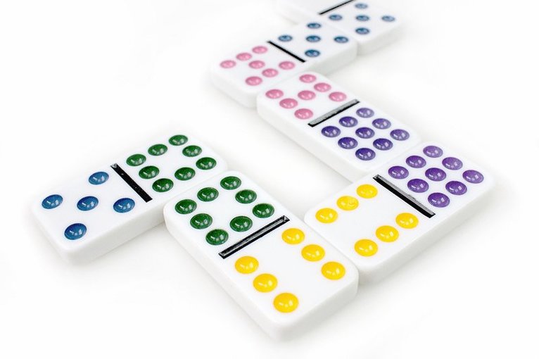 Domino Dubbel 9 plåtask, Övrigt