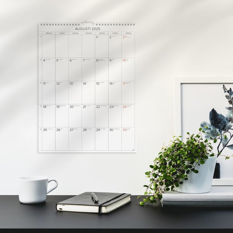 Väggkalender 2025 Stora Månadskalendern, Övrigt