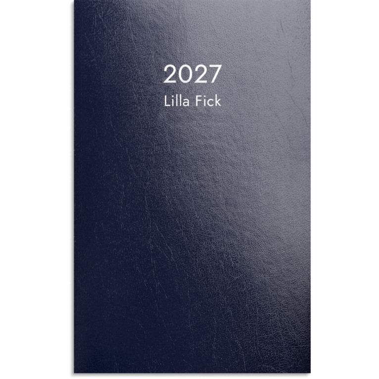 Kalender Lilla Fick 2027 blå kartong, Övrigt. Tillgänglighet: Lägg i varukorg