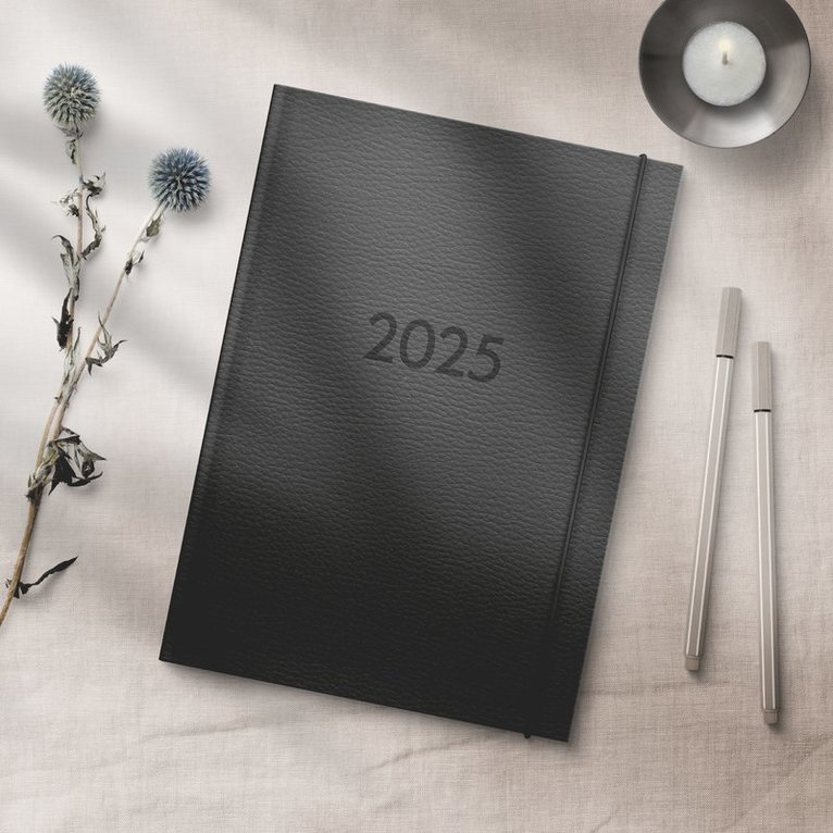 Kalender 2025 Senator A5 Vega svart, Övrigt