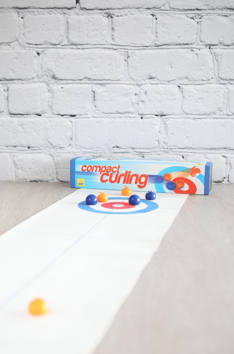 Compact Curling, Övrigt