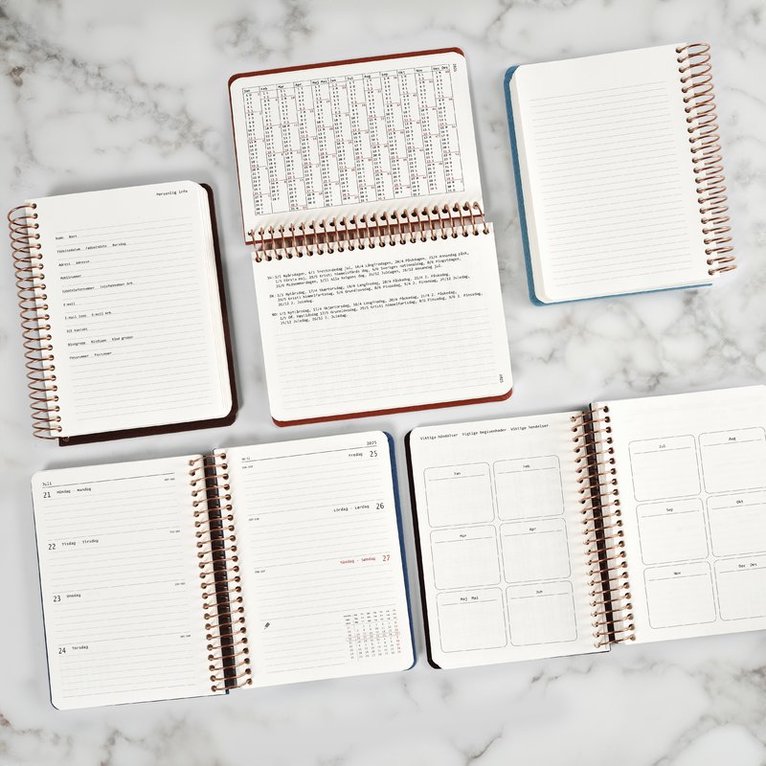 Kalender 2026 A6 Vecka/Uppslag Black, Övrigt