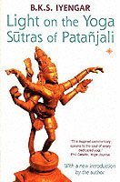 bokomslag Light on the Yoga Sutras of Patanjali
