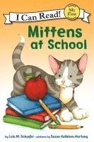 bokomslag Mittens at School