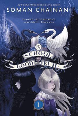 bokomslag The School for Good and Evil 01