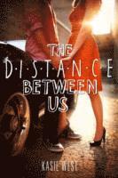 bokomslag Distance Between Us