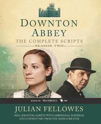 bokomslag Downton Abbey Script Book Season 2
