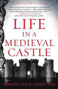 bokomslag Life in a Medieval Castle