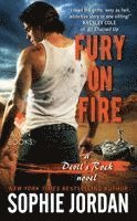 Sophie Jordan - Fury on Fire: A Devil's Rock Novel, Pocket