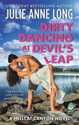 Julie Anne Long - Dirty Dancing at Devil's Leap, Häftad