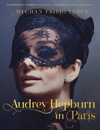 bokomslag Audrey Hepburn in Paris