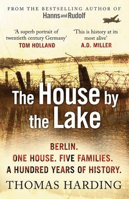 bokomslag The House by the Lake