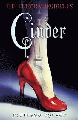 Cinder (The Lunar Chronicles Book 1) 1