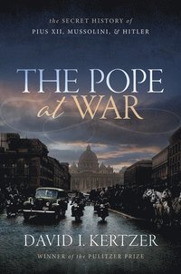 bokomslag The Pope at War