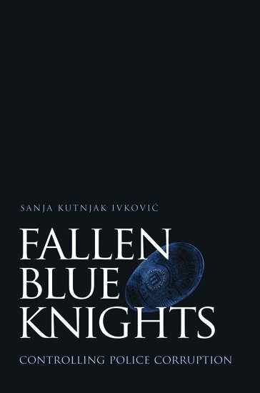 Sanja Kutnjak Ivković - Fallen Blue Knights, Inbunden