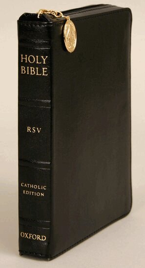 Oxford University Press - The Revised Standard Version Catholic Bible, Compact Edition, Zipper Duradera, Inbunden