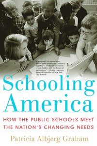 bokomslag Schooling America
