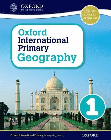 bokomslag Oxford International Geography: Student Book 1