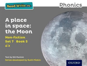 bokomslag Read Write Inc. Phonics: A Place in Space: The Moon (Grey Set 7 Non-fiction 5)