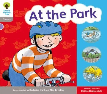 Roderick Hunt, Debbie Hepplewhite, Kate Ruttle - Oxford Reading Tree: Level 1: Floppy's Phonics: Sounds and Letters: At the Park, Häftad
