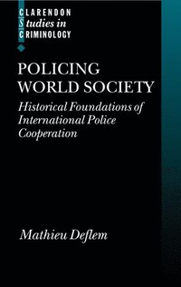 bokomslag Policing World Society