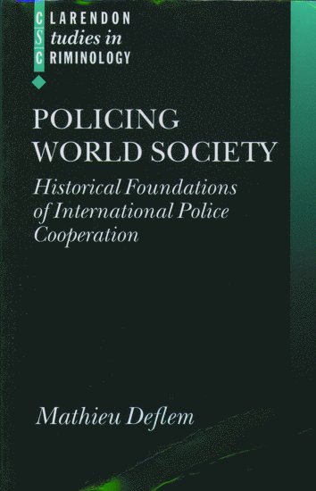 bokomslag Policing World Society