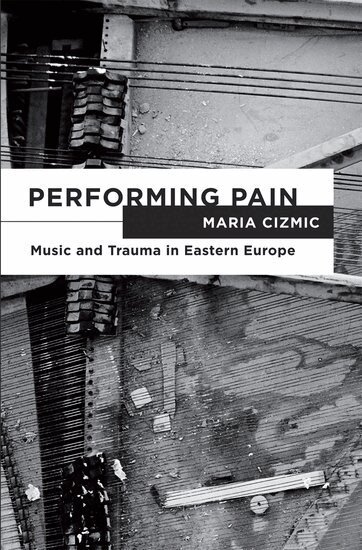 Maria Cizmic - Performing Pain, Inbunden
