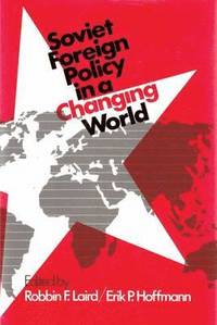 bokomslag Soviet Foreign Policy in a Changing World