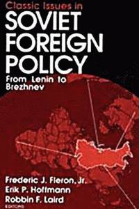 bokomslag Classic Issues in Soviet Foreign Policy