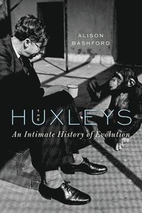 bokomslag The Huxleys: An Intimate History of Evolution
