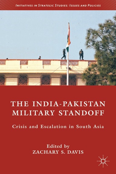 Z. Davis - India-Pakistan Military Standoff, Inbunden
