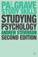 bokomslag Studying Psychology