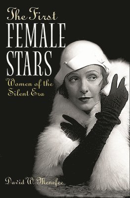 bokomslag First Female Stars