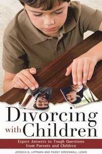 bokomslag Divorcing with Children