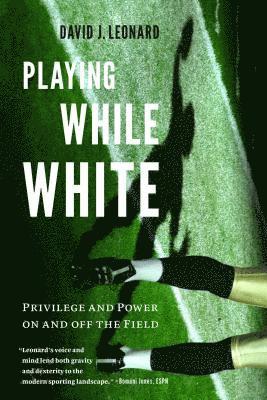 bokomslag Playing While White
