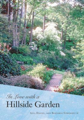 bokomslag In Love with a Hillside Garden