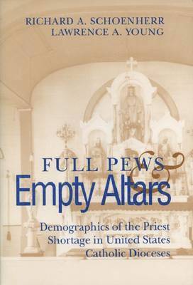 bokomslag Full Pews and Empty Altars
