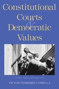 bokomslag Constitutional Courts and Democratic Values