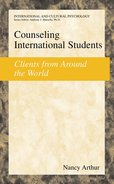 Nancy Marie Arthur - Counseling International Students, Inbunden
