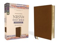 bokomslag NRSVue, Holy Bible with Apocrypha, Leathersoft, Brown, Comfort Print