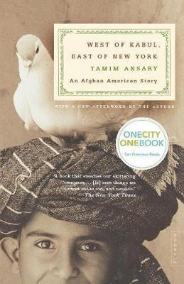 bokomslag West of Kabul, East of New York: An Afghan American Story
