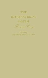 bokomslag International System
