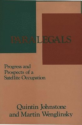 bokomslag Paralegals
