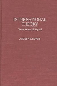 bokomslag International Theory