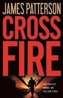 bokomslag Cross Fire