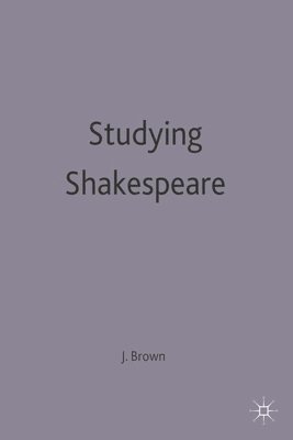 bokomslag Studying Shakespeare