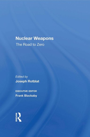 bokomslag Nuclear Weapons