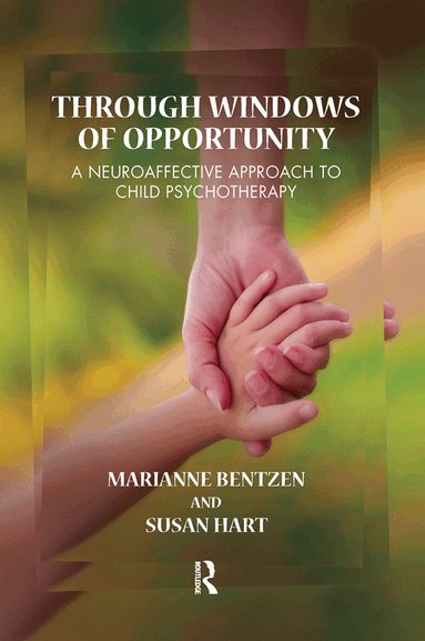 Marianne Bentzen, Susan Hart - Through Windows of Opportunity, Inbunden