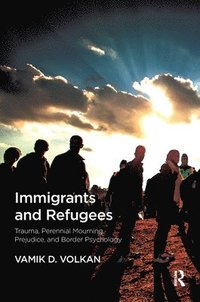 bokomslag Immigrants and Refugees