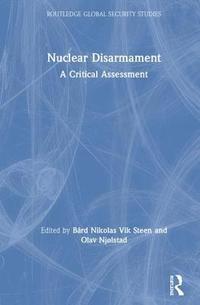 bokomslag Nuclear Disarmament